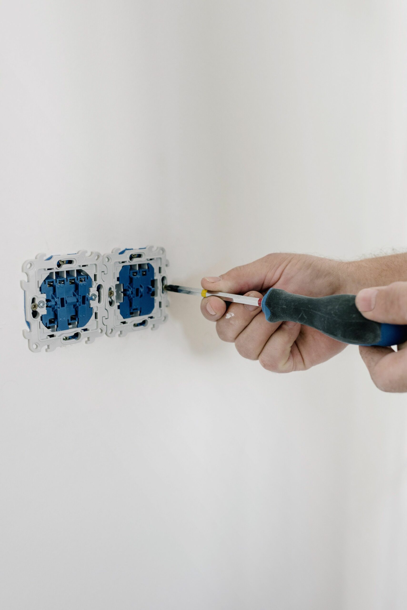 Dépannage et installation électrique G2SF à Paris et en Île-de-France